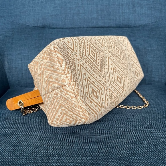 Urban Expressions Chain Link Purse - beige/cream - crossbody handbag - Picture 3 of 7